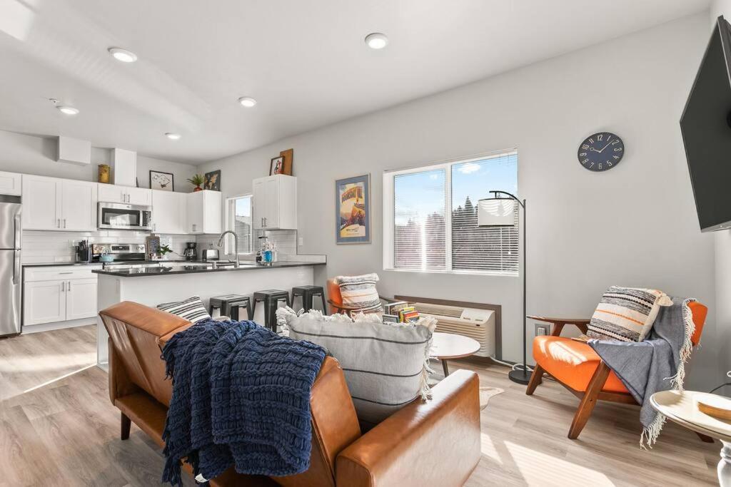 New 2 Bed 2 Bath Near Perry District And Dt Appartement Spokane Buitenkant foto