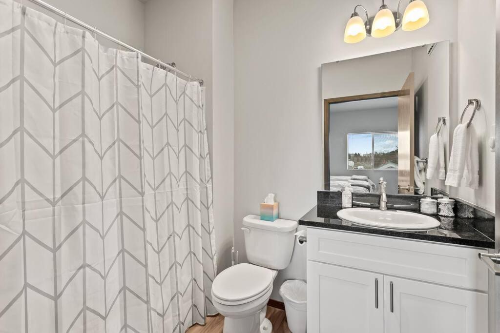 New 2 Bed 2 Bath Near Perry District And Dt Appartement Spokane Buitenkant foto