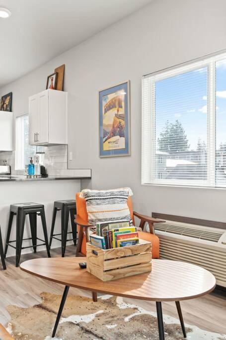 New 2 Bed 2 Bath Near Perry District And Dt Appartement Spokane Buitenkant foto